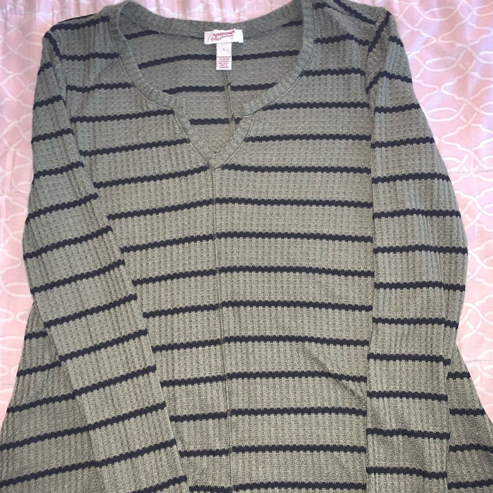 CUTE GREEN LONG SLEEVE WITH STRIPES